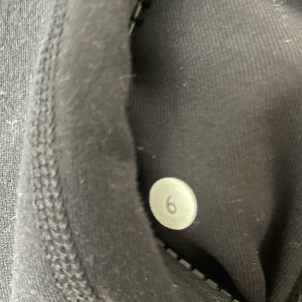 🍋Lululemon athletica Black Define Full Zip Jacket size 6 - Picture 6 of 6